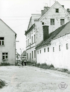 Fragment ulicy Szkolnej : lata 90. XX wieku