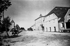 Ulica Pocztowa : wyburzona południowa pierzeja Rynku