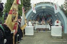 Zakłady G&oacute;rnicze &bdquo;Konrad&rdquo; w Iwinach : ostatnia msza przed likwidacją i zatopieniem kopalni