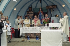 Zakłady G&oacute;rnicze &bdquo;Konrad&rdquo; w Iwinach : ostatnia msza przed likwidacją i zatopieniem kopalni