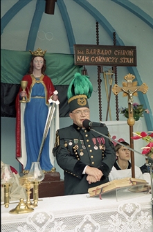 Zakłady G&oacute;rnicze &bdquo;Konrad&rdquo; w Iwinach : ostatnia msza przed likwidacją i zatopieniem kopalni