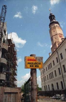 Głogów : budynek urzędu miasta w trakcie odbudowy