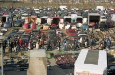 Giełda przy stadionie w Lubinie