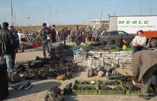 Giełda przy stadionie w Lubinie