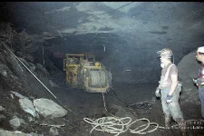 Zakłady Górnicze „Lubin” : praca górników w czasie jednej zmiany