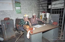 Zakłady Górnicze „Lubin” : praca górników w czasie jednej zmiany