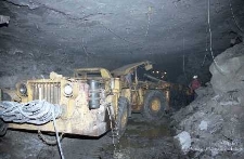 Zakłady Górnicze „Lubin” : praca górników w czasie jednej zmiany