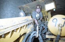 Zakłady Górnicze „Lubin” : praca górników w czasie jednej zmiany