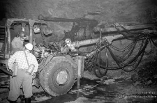 Zakłady Górnicze „Lubin” : wiertnica górnicza i prace na przodku