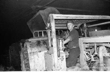 Zakłady Górnicze „Lubin” : wiertnica górnicza i prace na przodku
