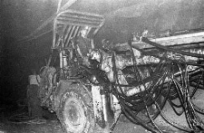 Zakłady Górnicze „Lubin” : wiertnica górnicza i prace na przodku